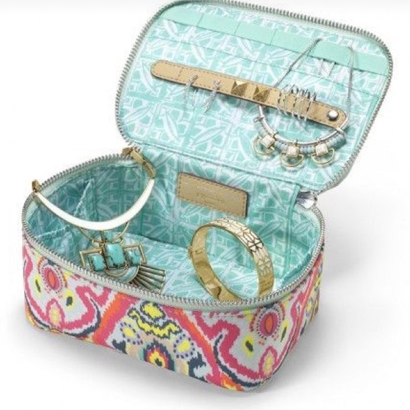 Stella & Dot Jewelry - Stella & Dot Travel Jewellery Case